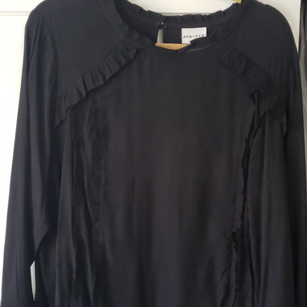 Ava & Viv black bell sleeve top